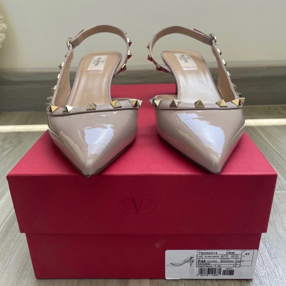Valentino rockstud kitten heels - nude
